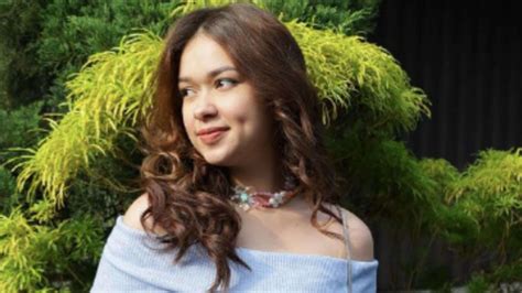 bokep rebecca|Artis Indo Rebecca Klopper Viral